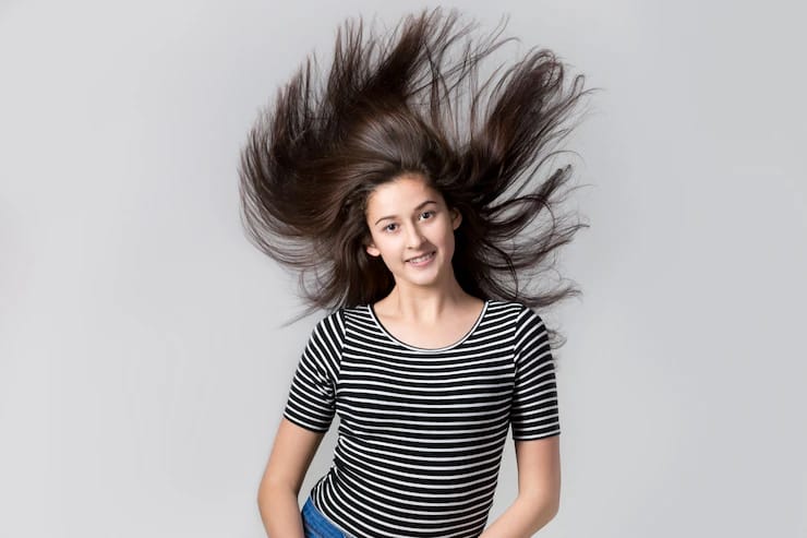 आयुर्वेदिक पद्धतीने केसांची काळजी – Ayurvedic Hair Care Tips